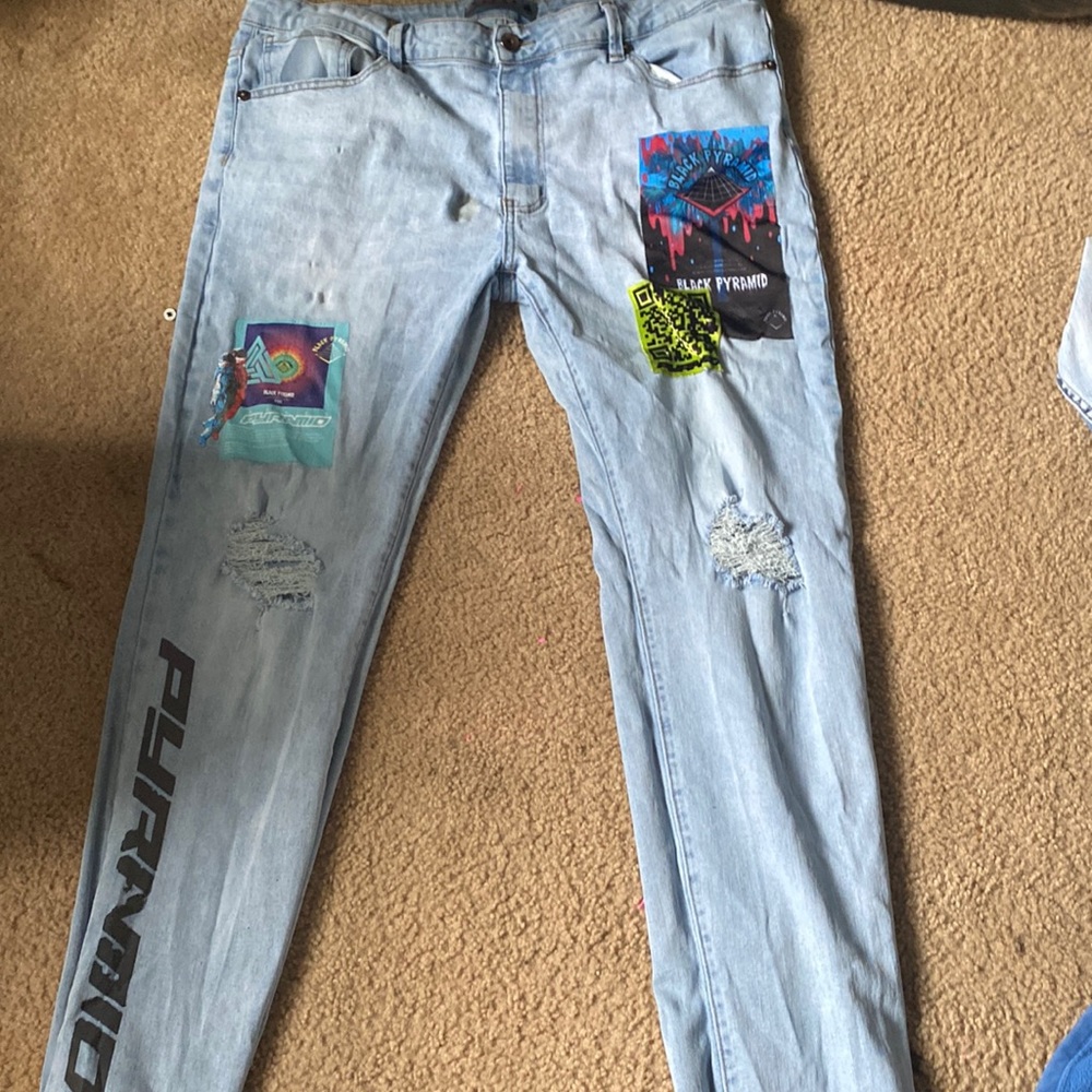 Black pyramid jeans